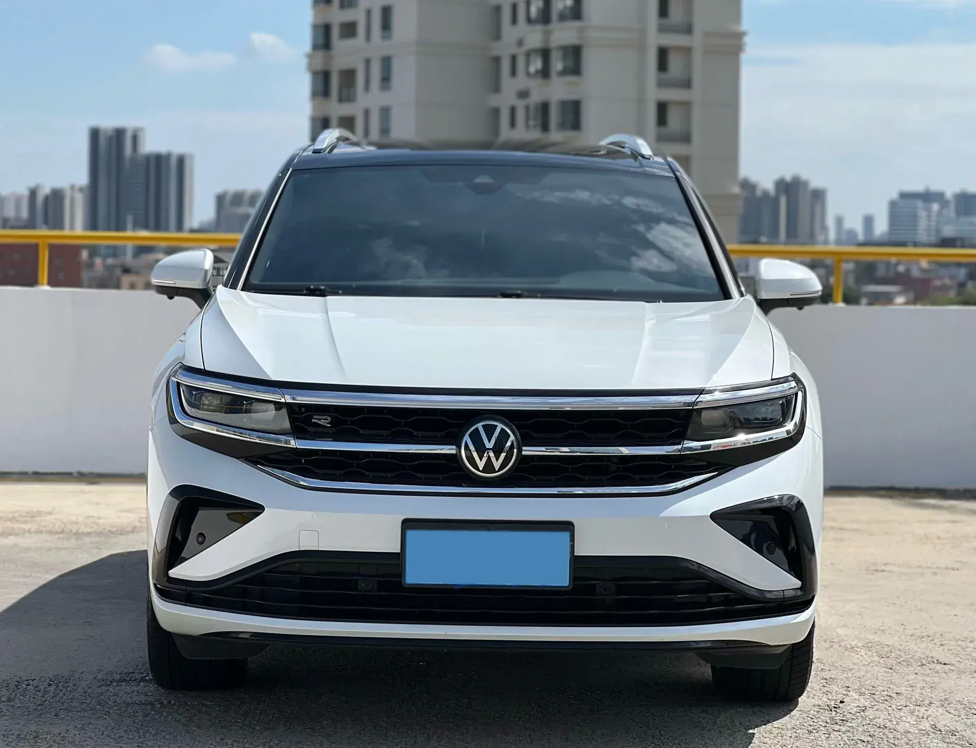 2022 VOLKSWAGEN TALAGON thumbnail 2