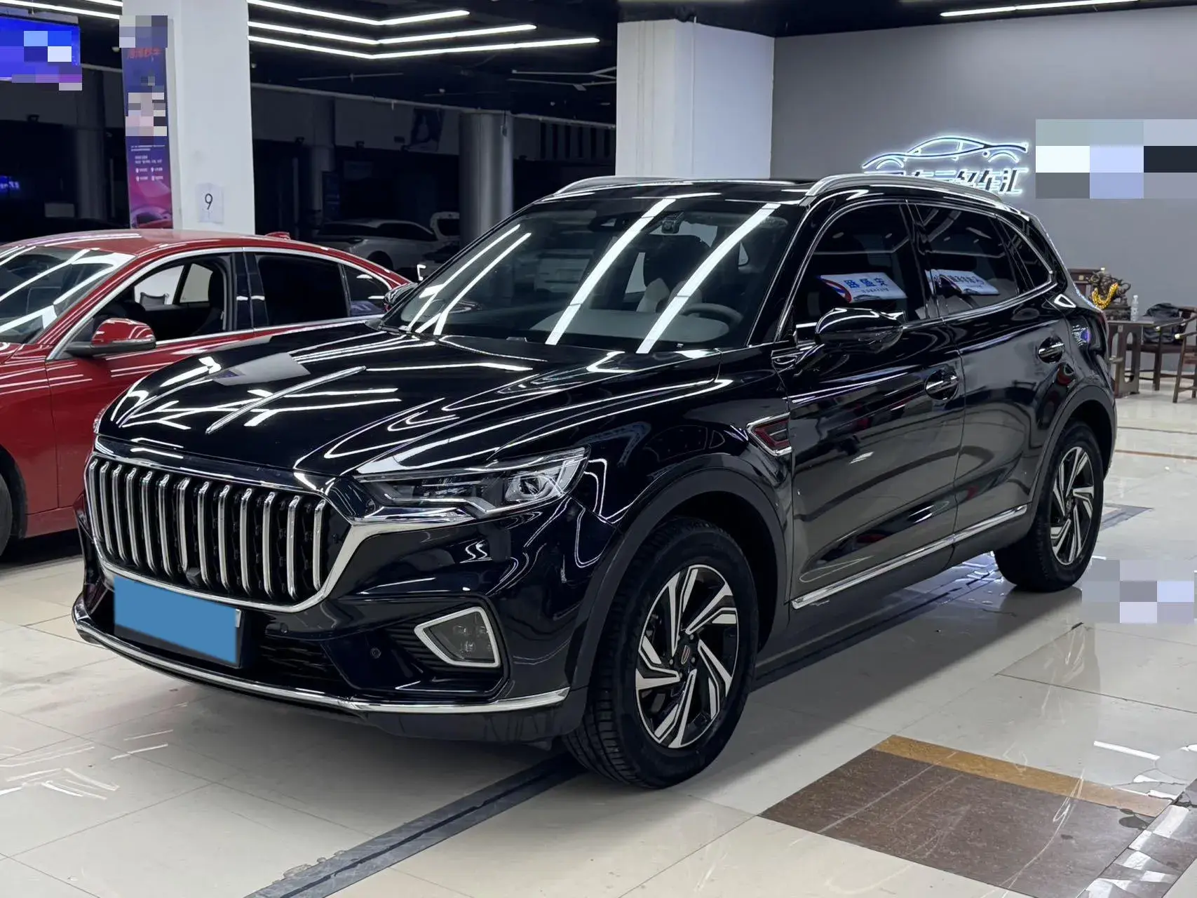 2022 HONGQI HS5 view 1