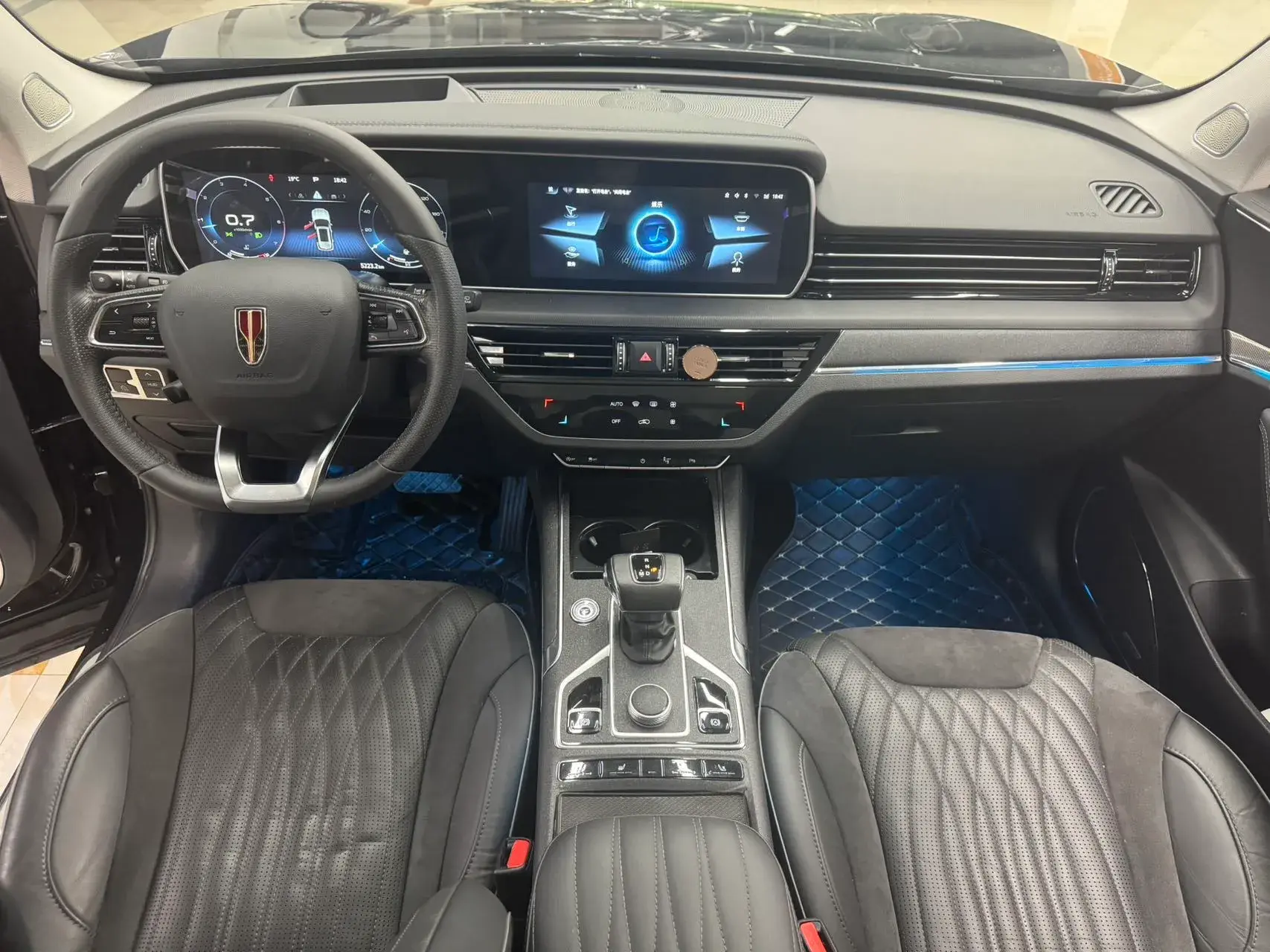 2022 HONGQI HS5 thumbnail 4