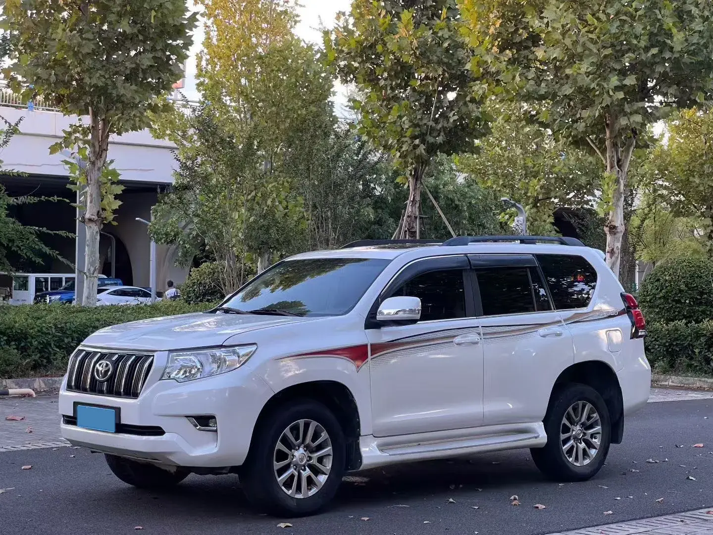 2019 TOYOTA LAND view 1