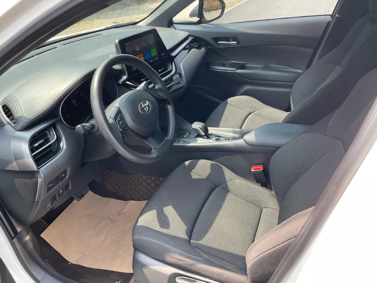 2020 Toyota C-HR EV BEV 54.3KWH,autocango,china used car exporter,china ev exporter,chinese used car exporter,chinese used ev exporter