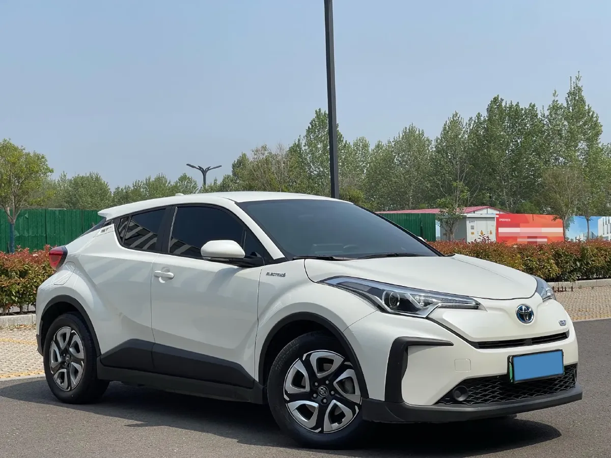 2020 Toyota C-HR EV BEV 54.3KWH,autocango,china used car exporter,china ev exporter,chinese used car exporter,chinese used ev exporter