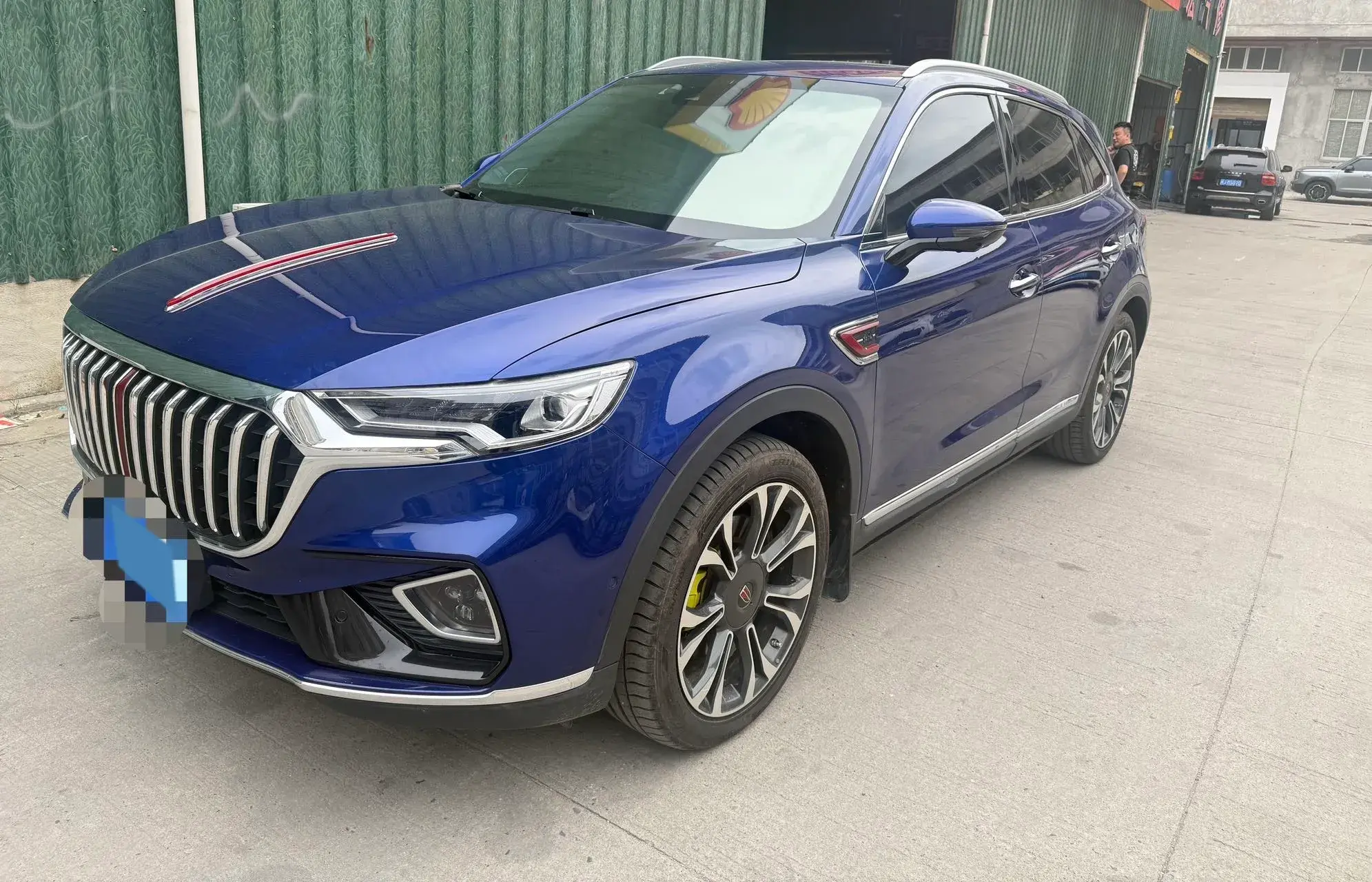 2019 HONGQI HS5 view 1