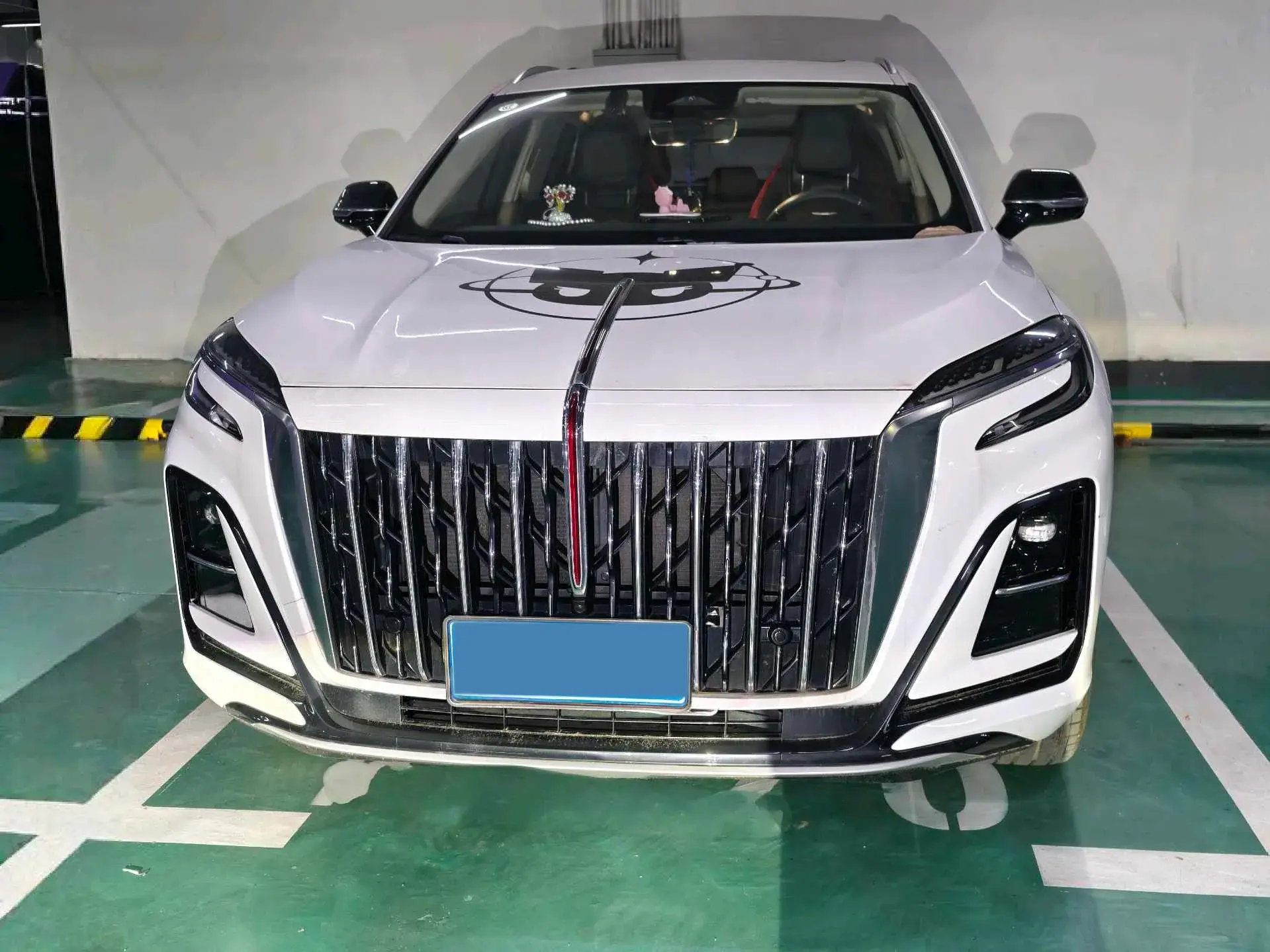 2023 HONGQI HS3 thumbnail 2