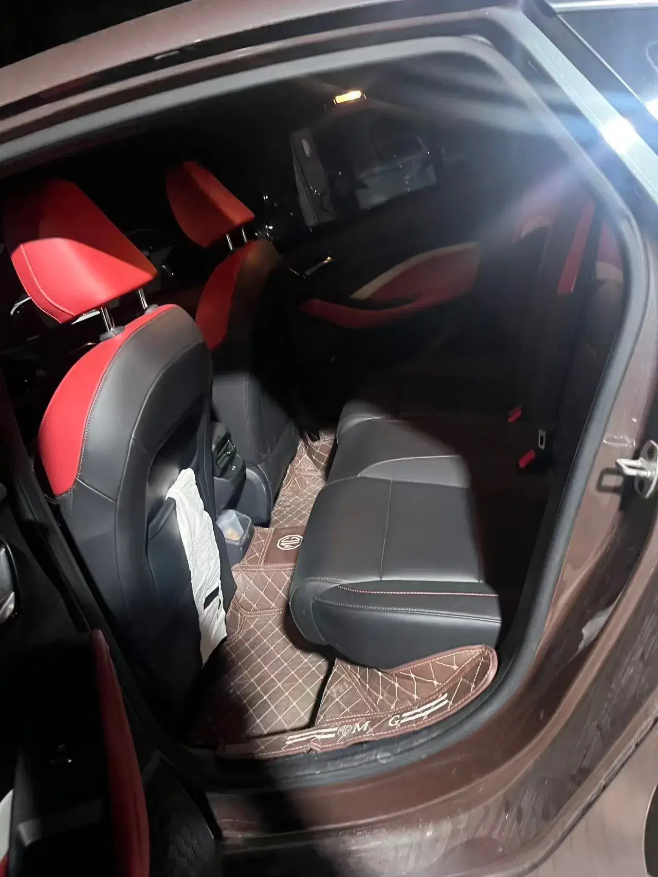 2021 MG 5 thumbnail 4