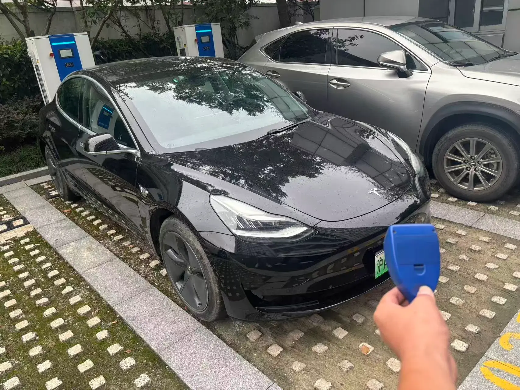 2020 TESLA MODEL thumbnail 2