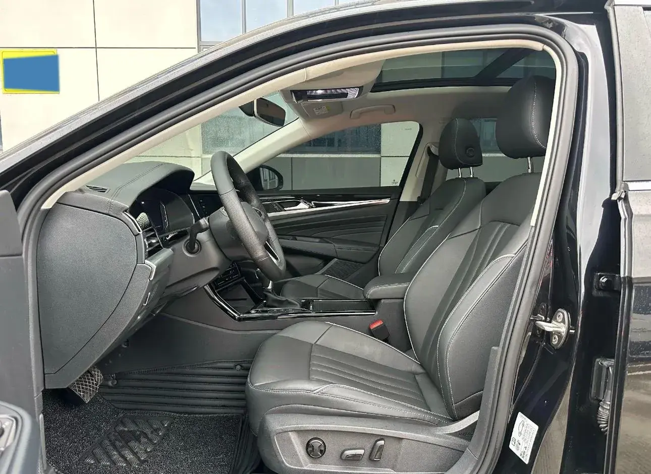 2022 VOLKSWAGEN PASSAT thumbnail 4