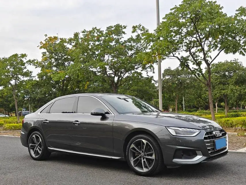 2020 AUDI A4L thumbnail 3