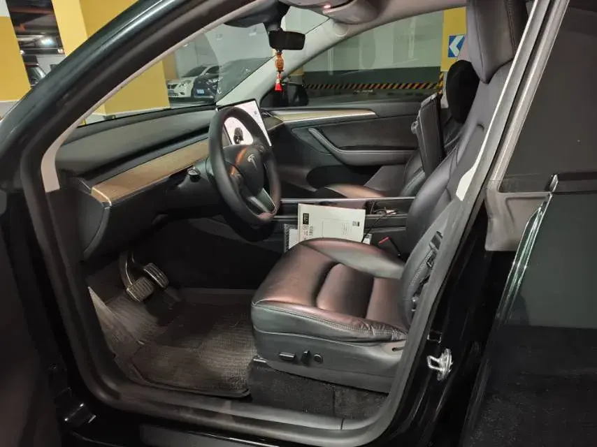 2021 TESLA MODEL thumbnail 3