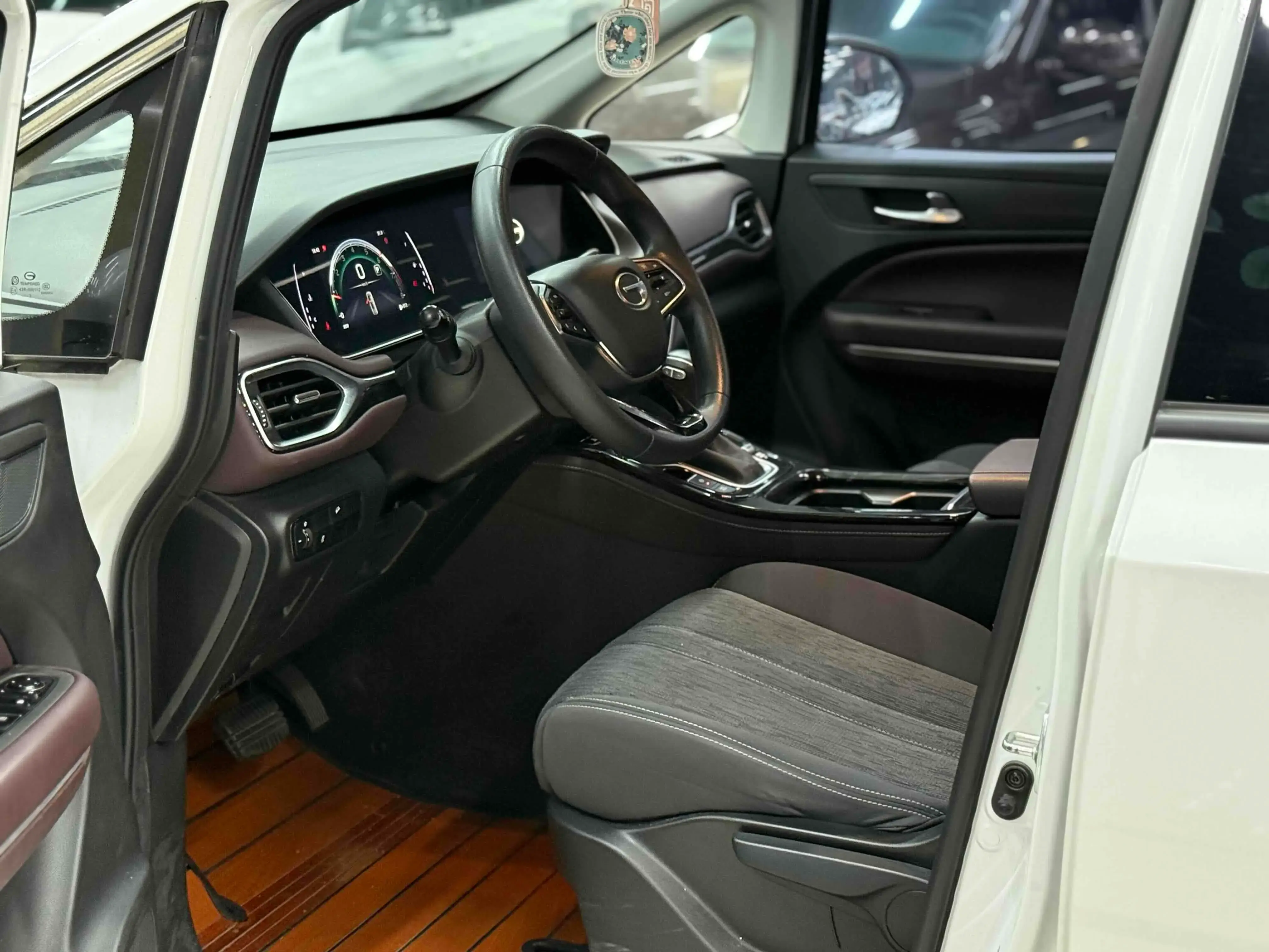 2023 GAC TRUMPCHI thumbnail 4