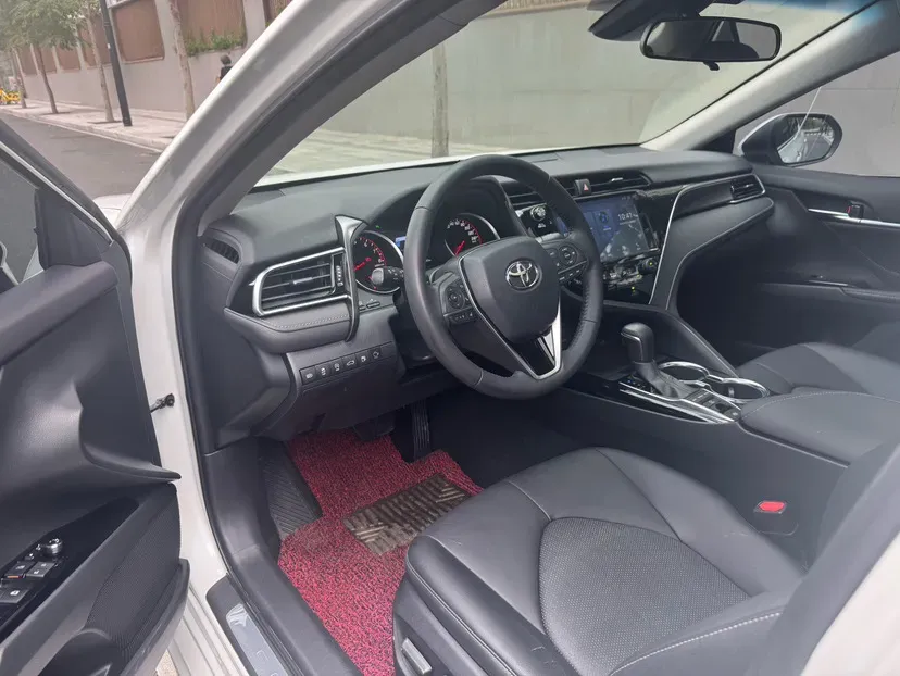 2018 Toyota Camry 2.5L 209HP L4 8AT,autocango,china used car exporter,china ev exporter,chinese used car exporter,chinese used ev exporter