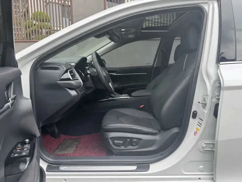 2018 Toyota Camry 2.5L 209HP L4 8AT,autocango,china used car exporter,china ev exporter,chinese used car exporter,chinese used ev exporter