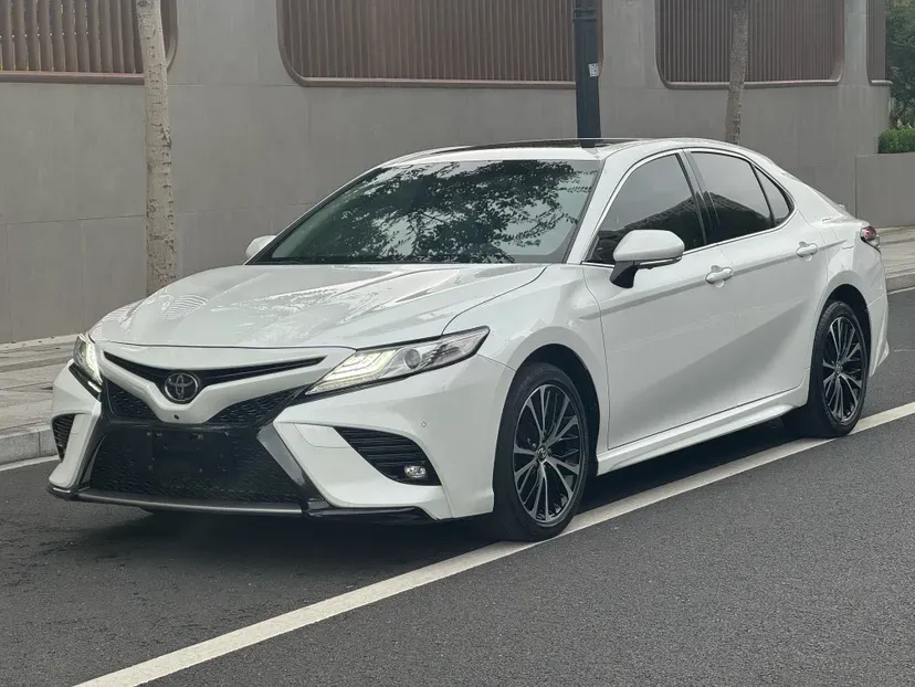 2018 Toyota Camry 2.5L 209HP L4 8AT,autocango,china used car exporter,china ev exporter,chinese used car exporter,chinese used ev exporter