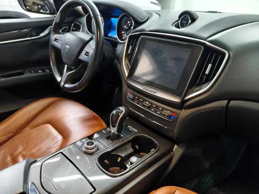 2018 MASERATI GHIBLI thumbnail 4