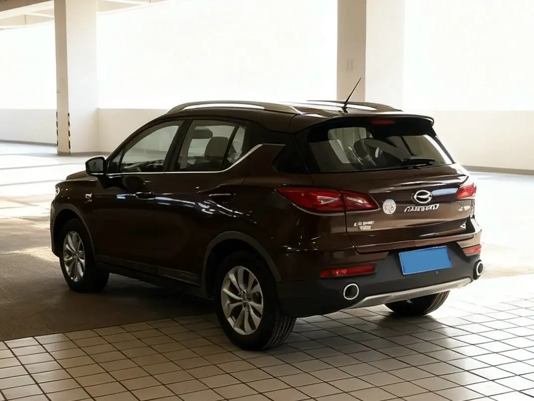 2017 GAC TRUMPCHI thumbnail 3