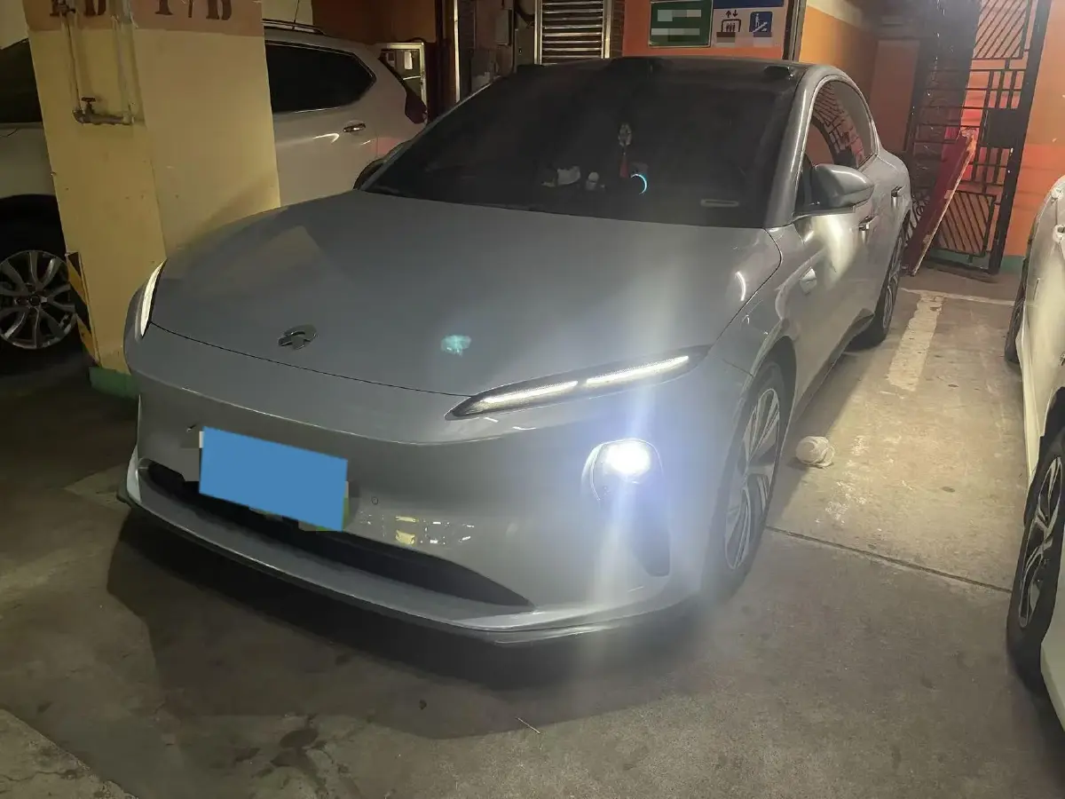 2024 NIO ET5 BEV 75KWH