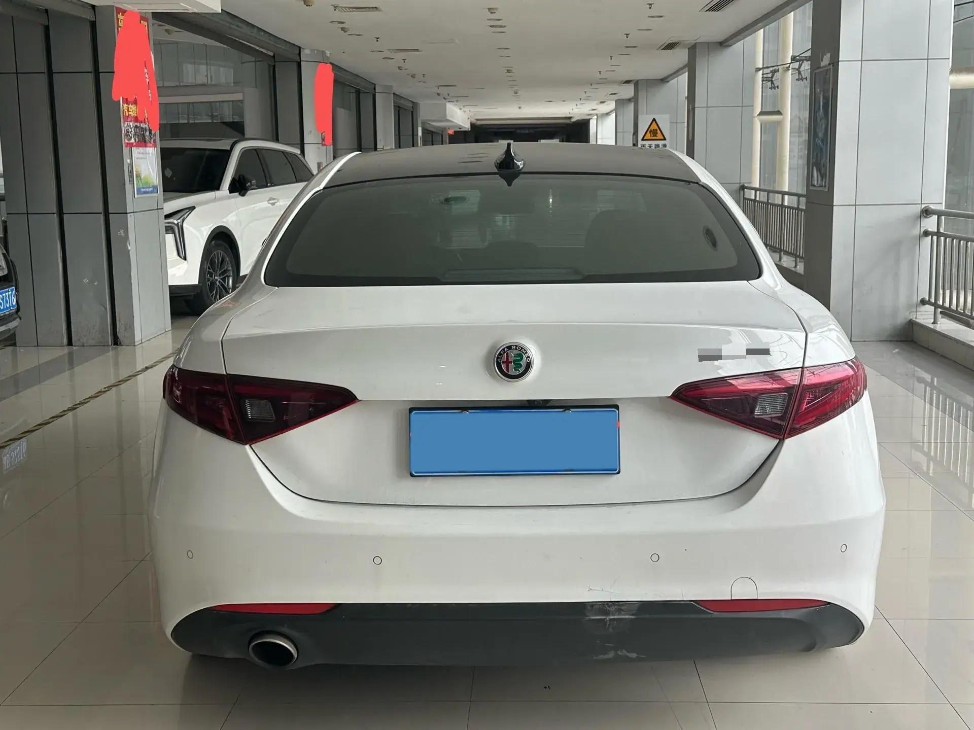 2017 ALFA ROMEO thumbnail 4