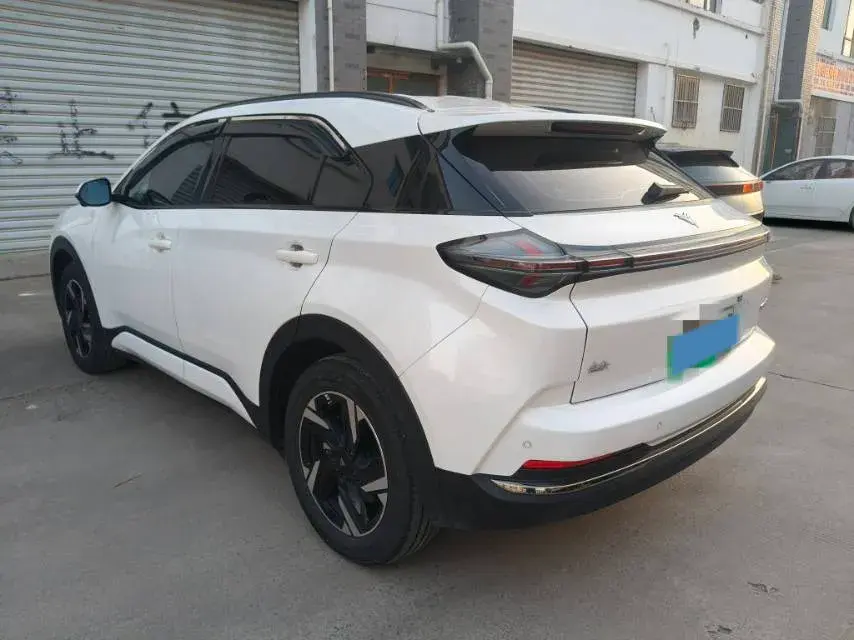 2023 NETA X thumbnail 3