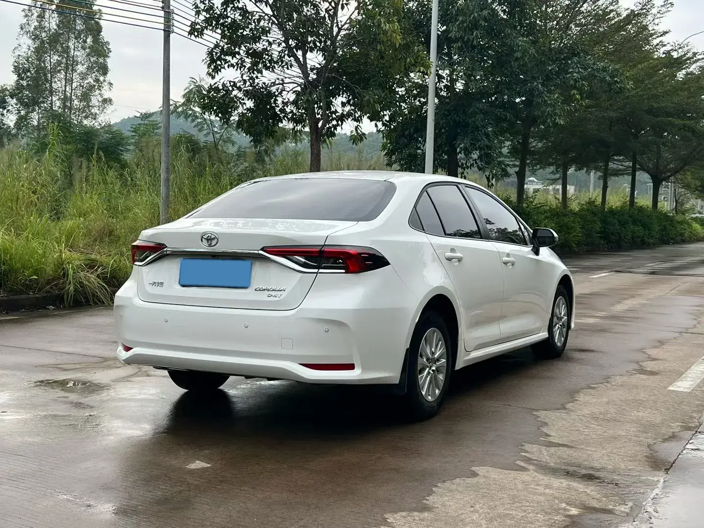 2022 TOYOTA COROLLA thumbnail 4