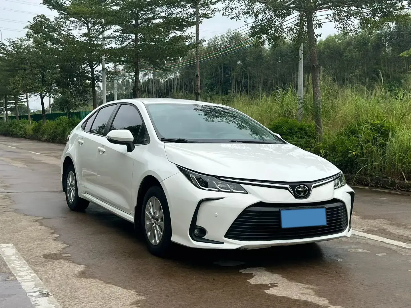 2022 TOYOTA COROLLA thumbnail 3