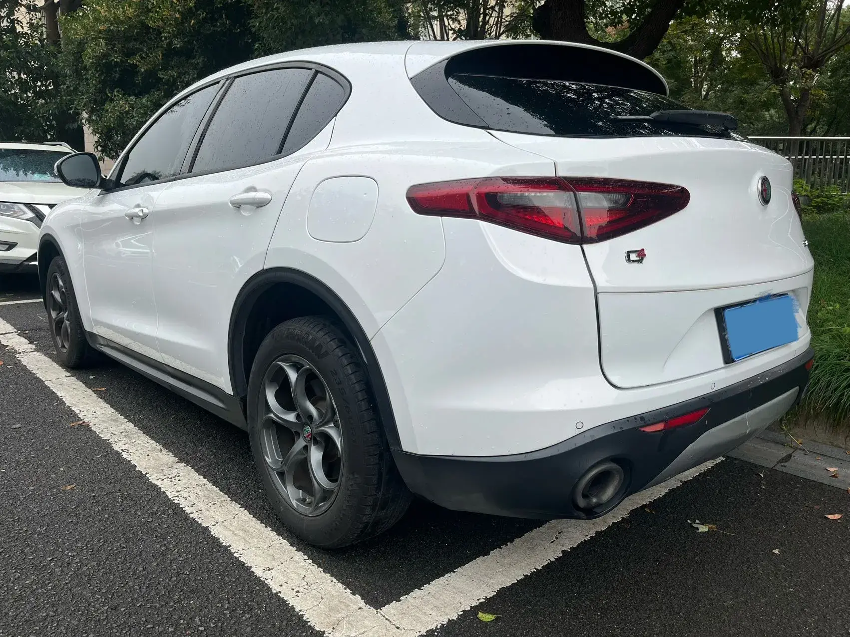 2017 ALFA ROMEO thumbnail 4