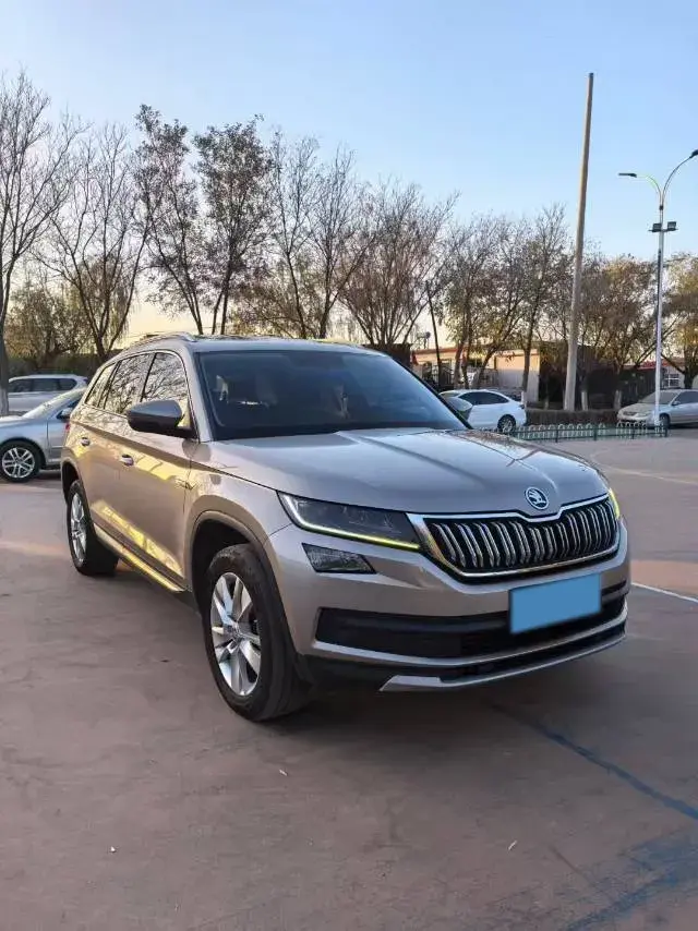 2018 SKODA KODIAK thumbnail 3