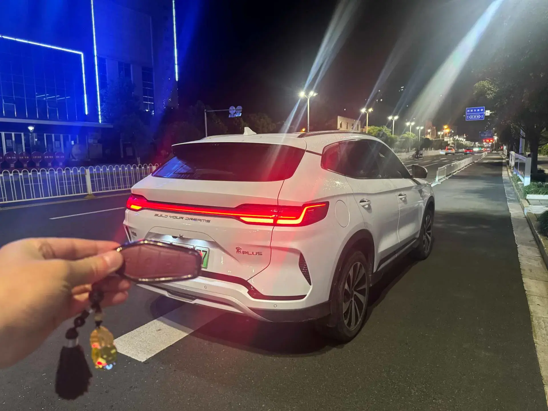 2023 BYD SONG thumbnail 2