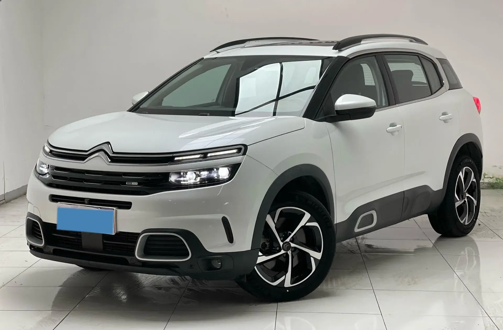 2021 CITROEN C5 view 1