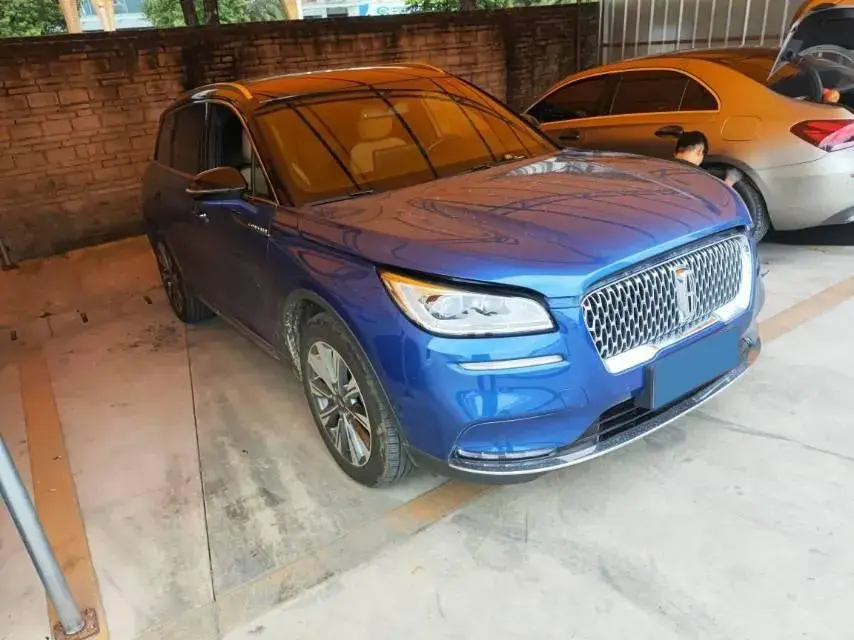 2020 LINCOLN CORSAIR thumbnail 2