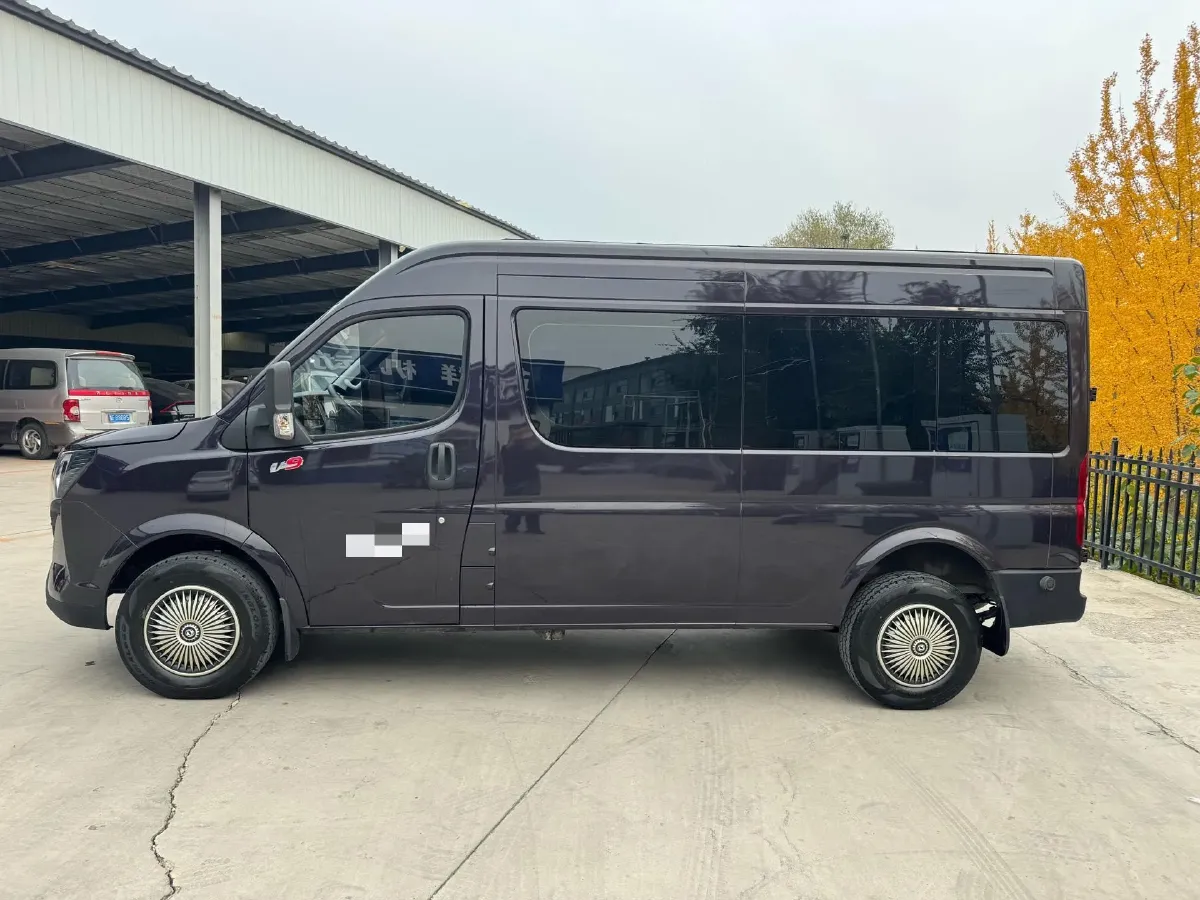 2023 DongFeng DFAC YuFeng 2.0T 136HP L4 6MT,autocango,china used car exporter,china ev exporter,chinese used car exporter,chinese used ev exporter