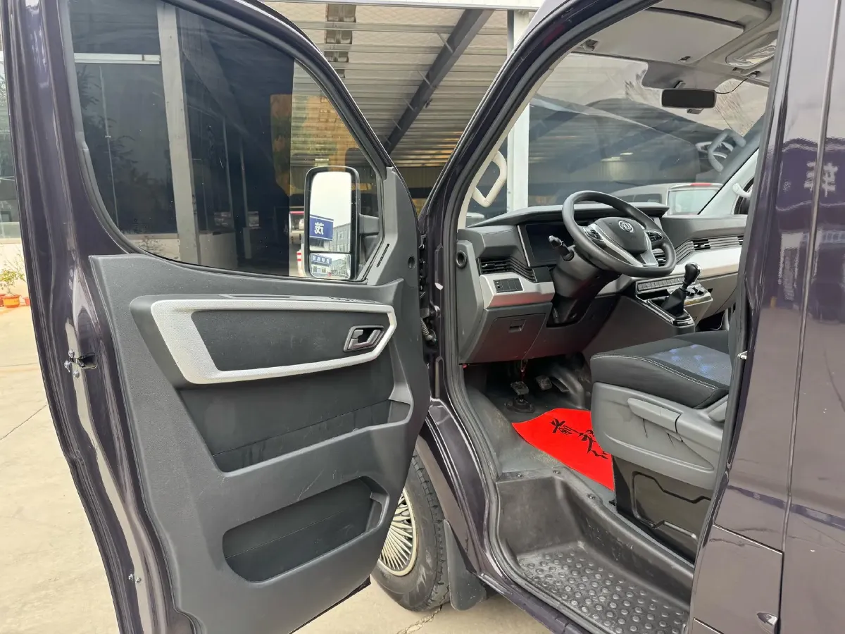 2023 DongFeng DFAC YuFeng 2.0T 136HP L4 6MT,autocango,china used car exporter,china ev exporter,chinese used car exporter,chinese used ev exporter