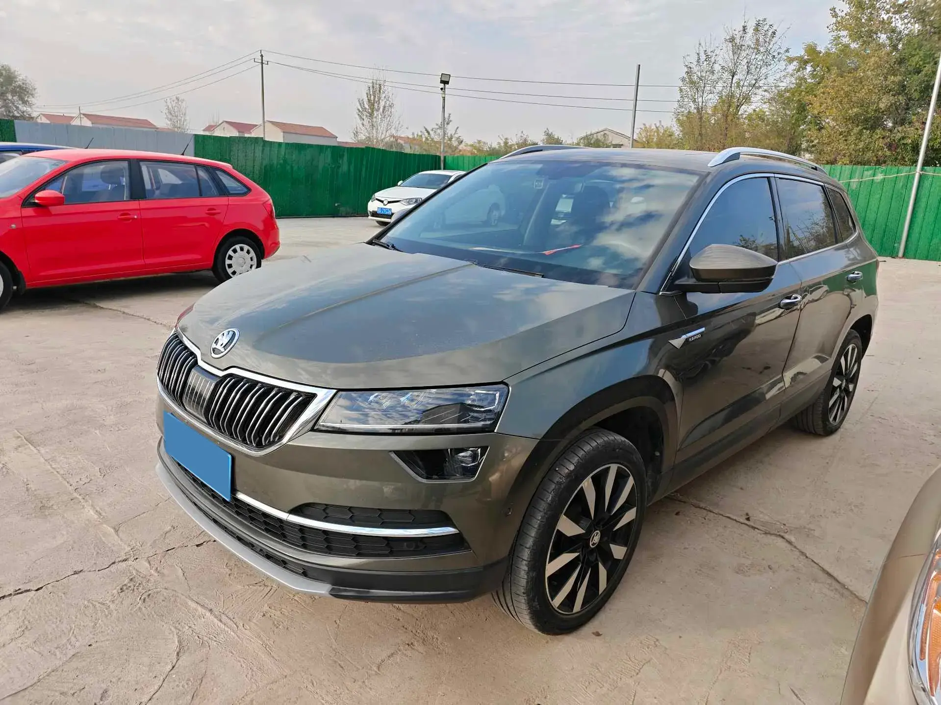 2018 SKODA KAROQ view 1