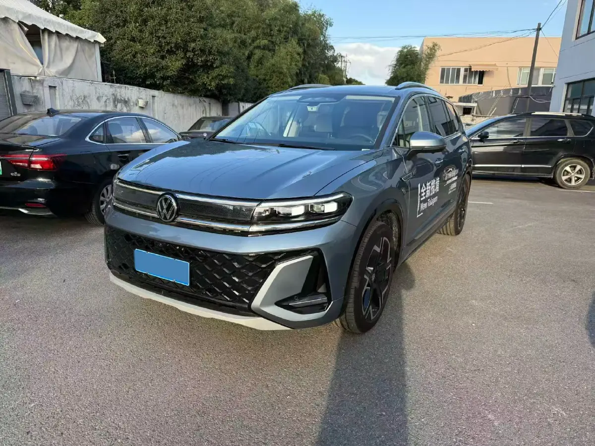 2026 Volkswagen Talagon 2.0T 272HP L4 7DCT