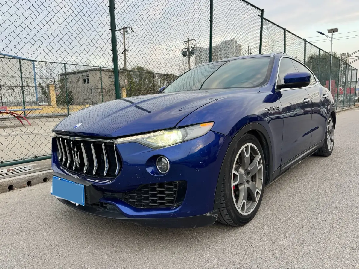 2018 Maserati Levante 3.0T 350HP V6 8AT