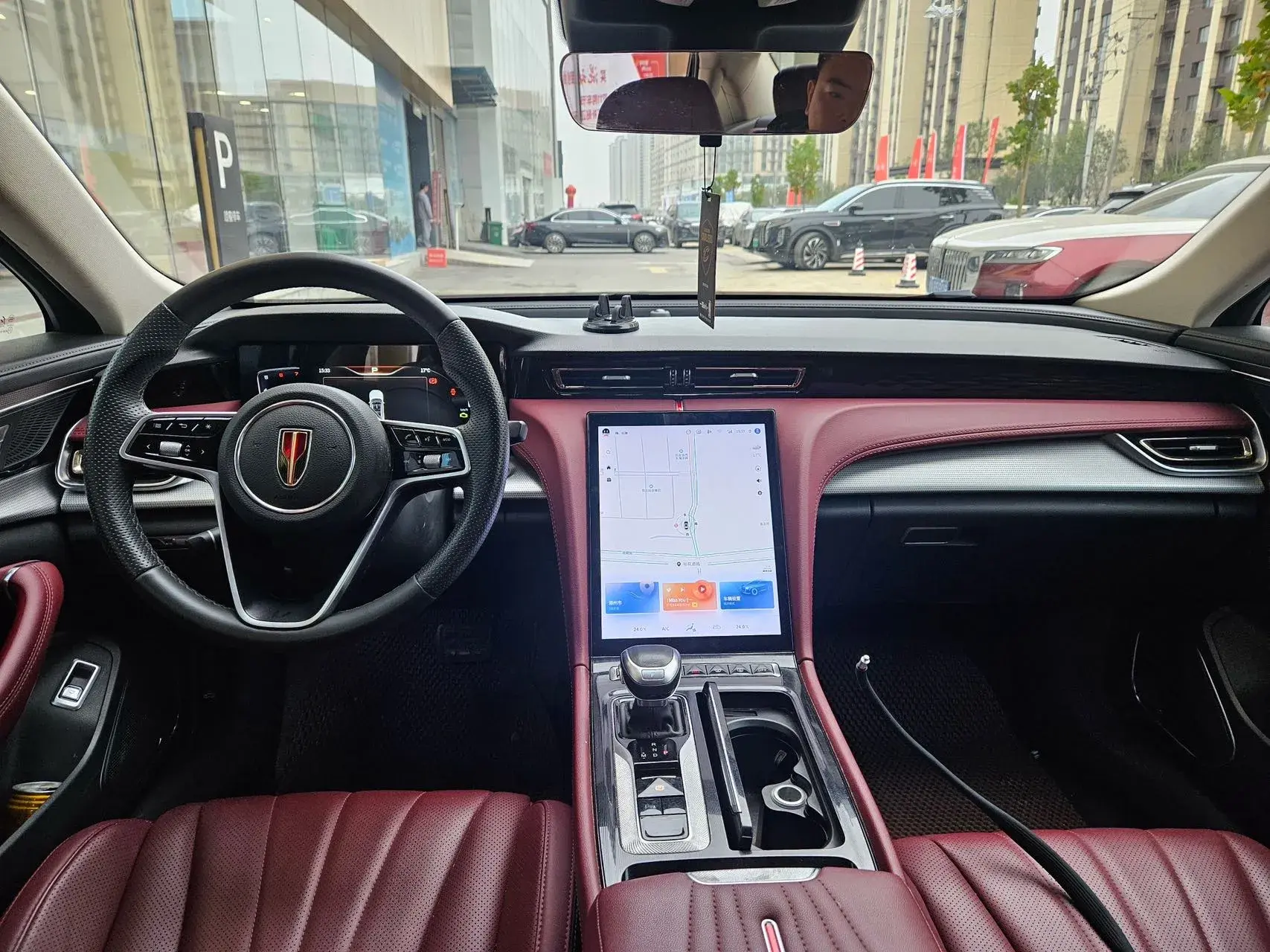 2024 HONGQI H5 thumbnail 4