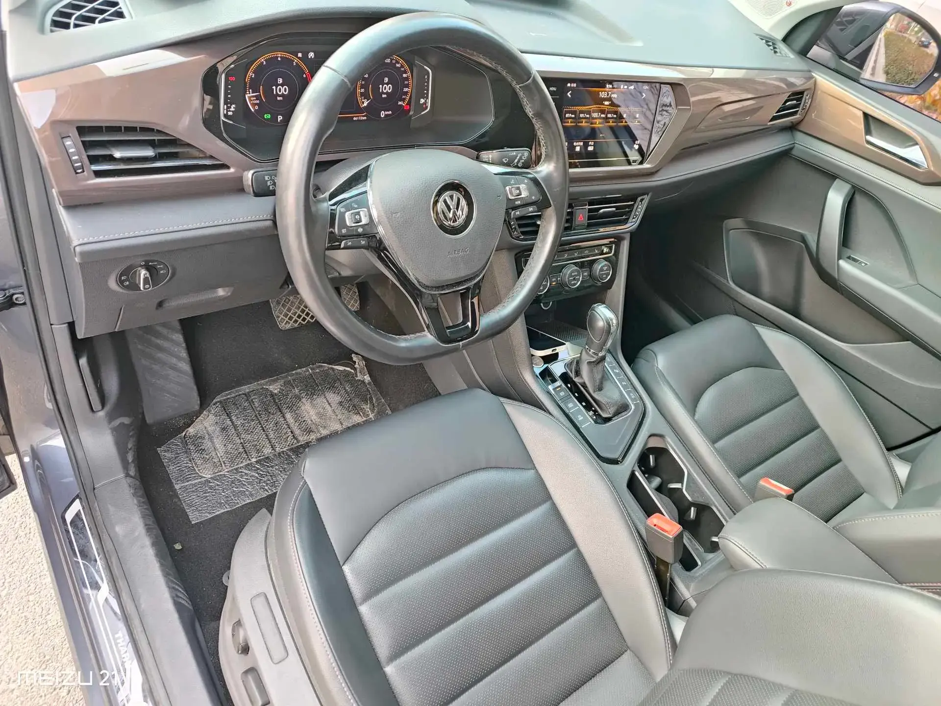 2020 VOLKSWAGEN THARU thumbnail 3