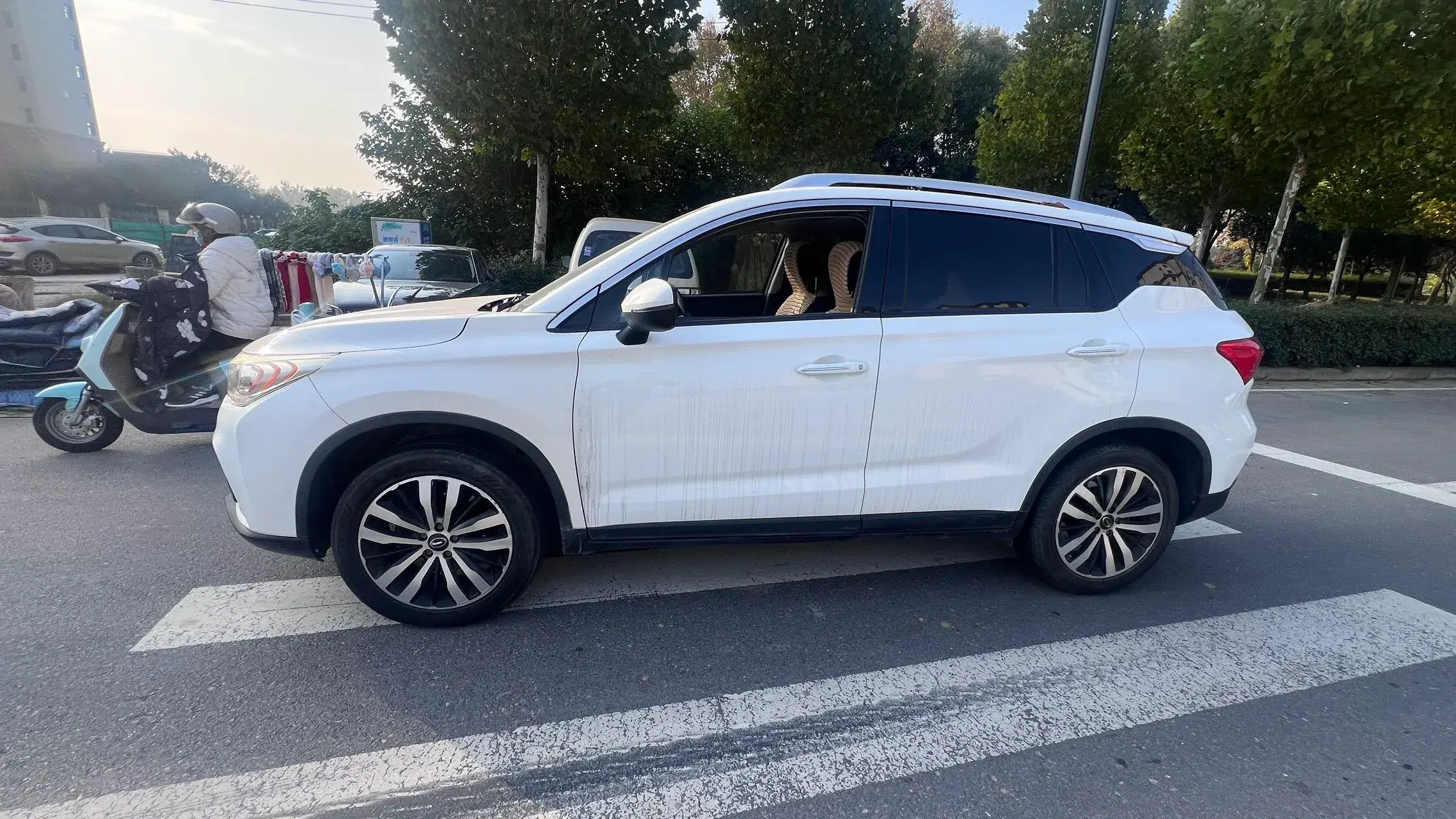 2017 GAC TRUMPCHI thumbnail 3