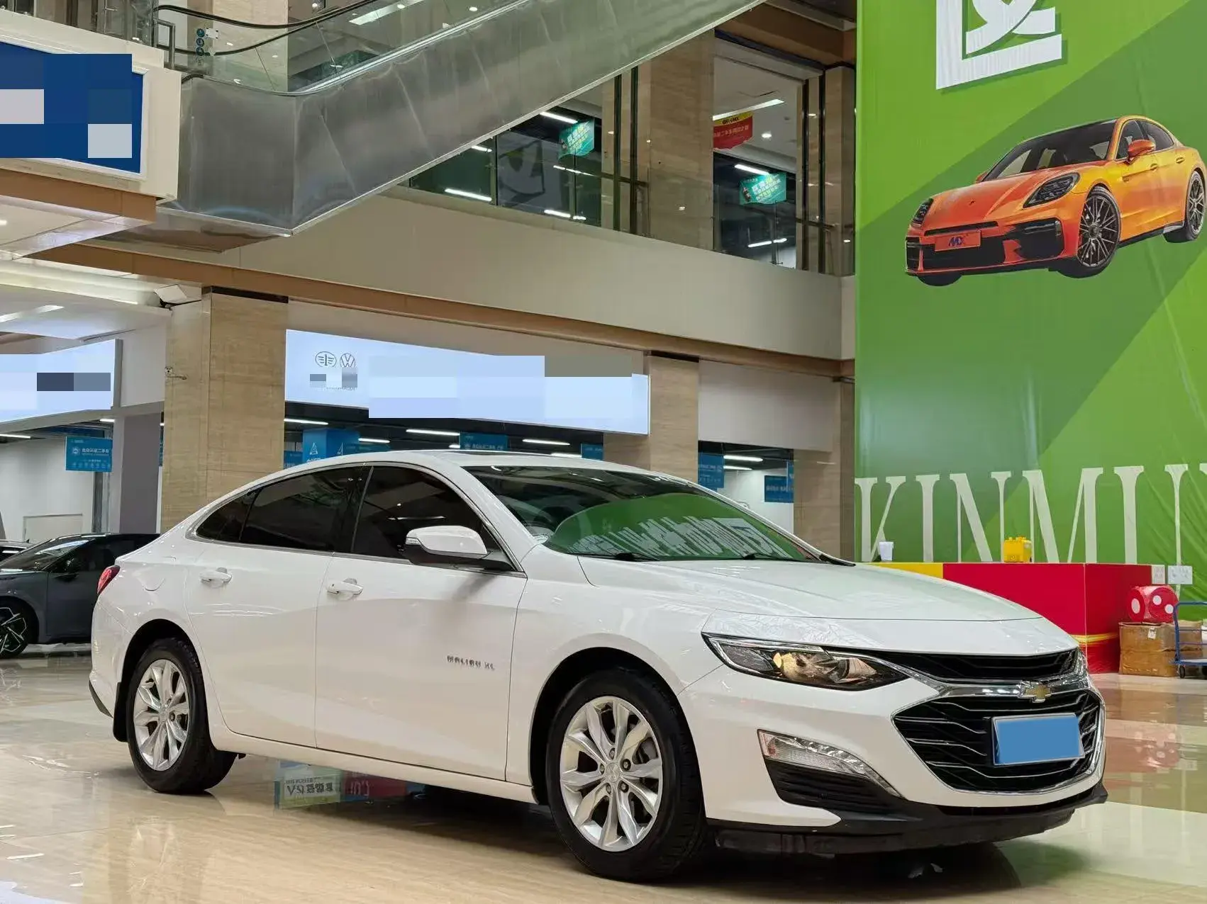 2019 CHEVROLET MALIBU thumbnail 3