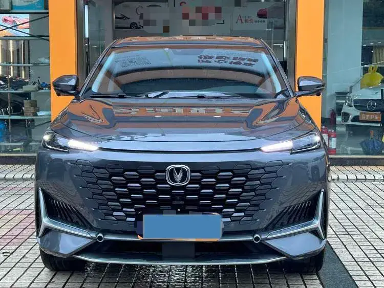 2021 CHANGAN UNI-K thumbnail 3