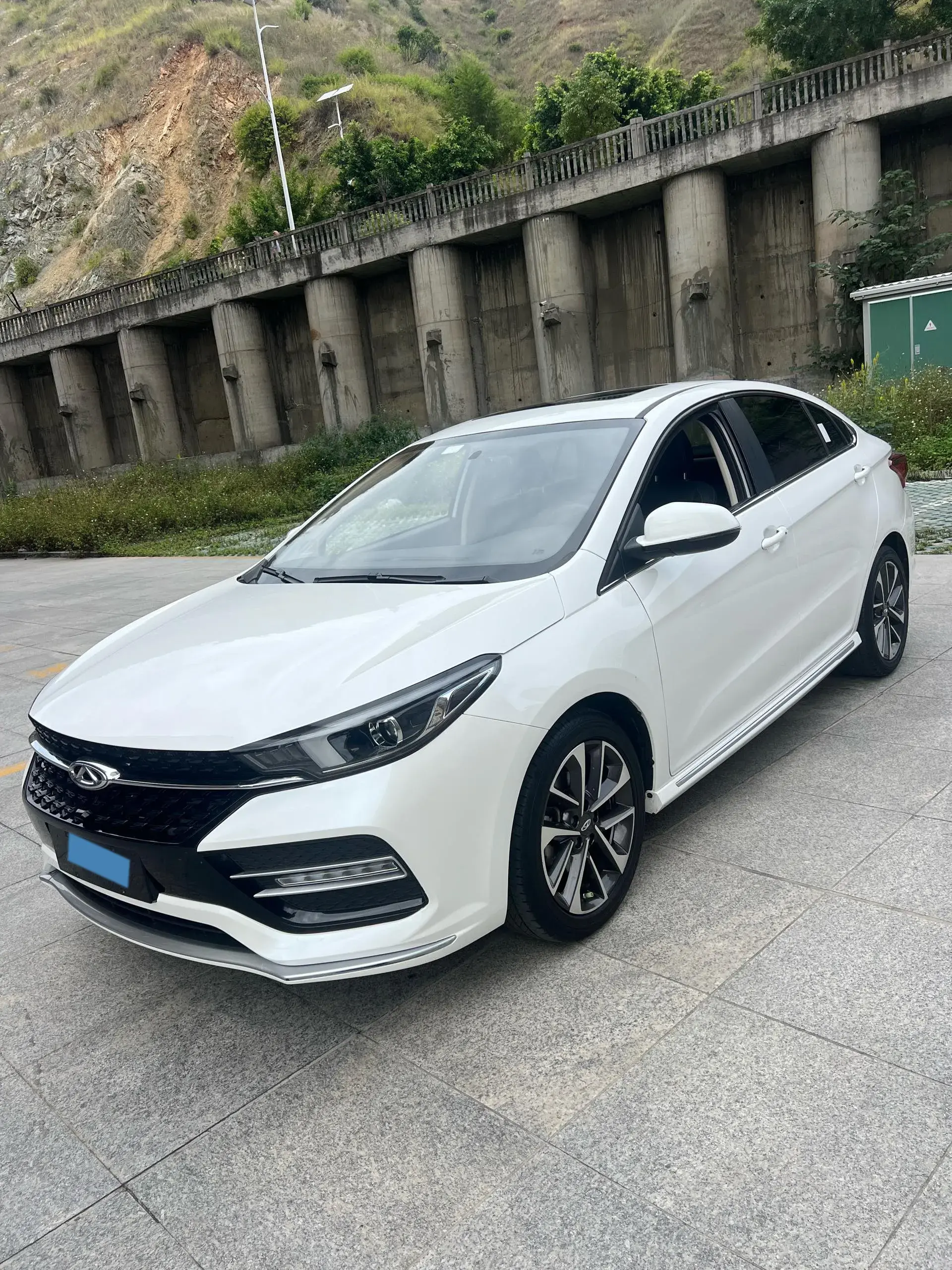 2018 CHERY ARRIZO view 1