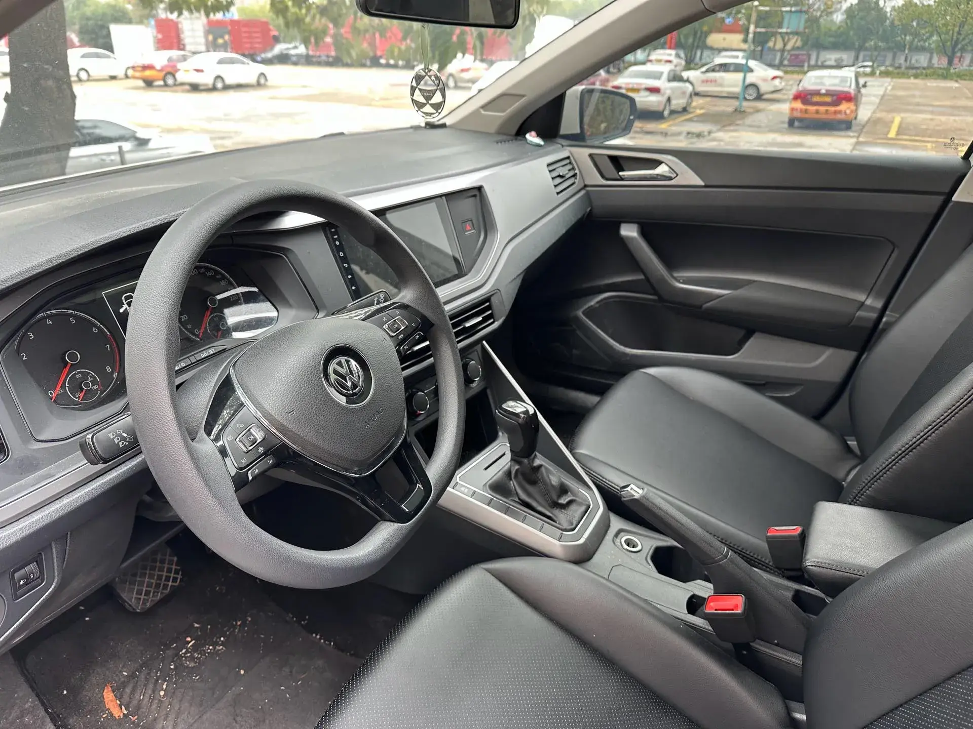 2019 VOLKSWAGEN POLO thumbnail 3