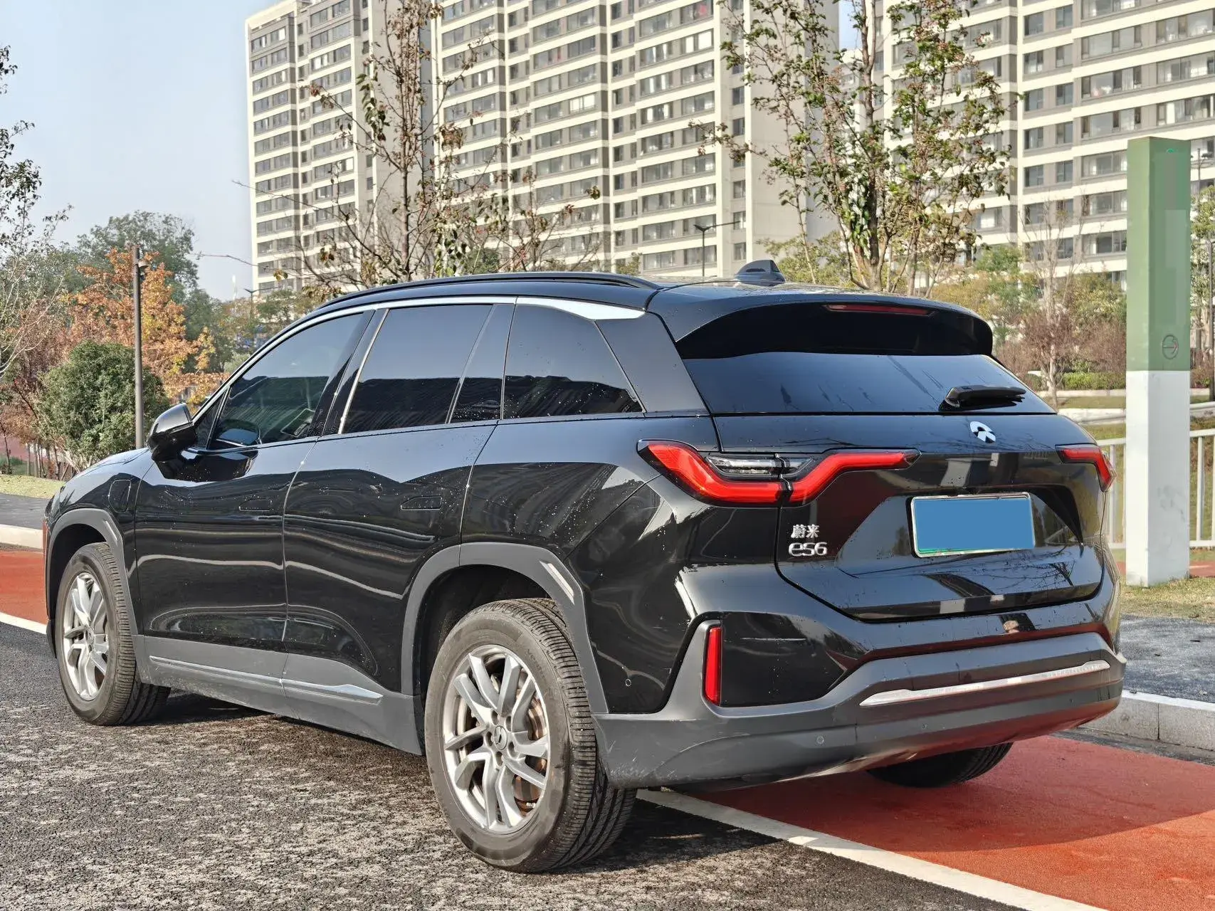 2022 NIO ES6 thumbnail 3