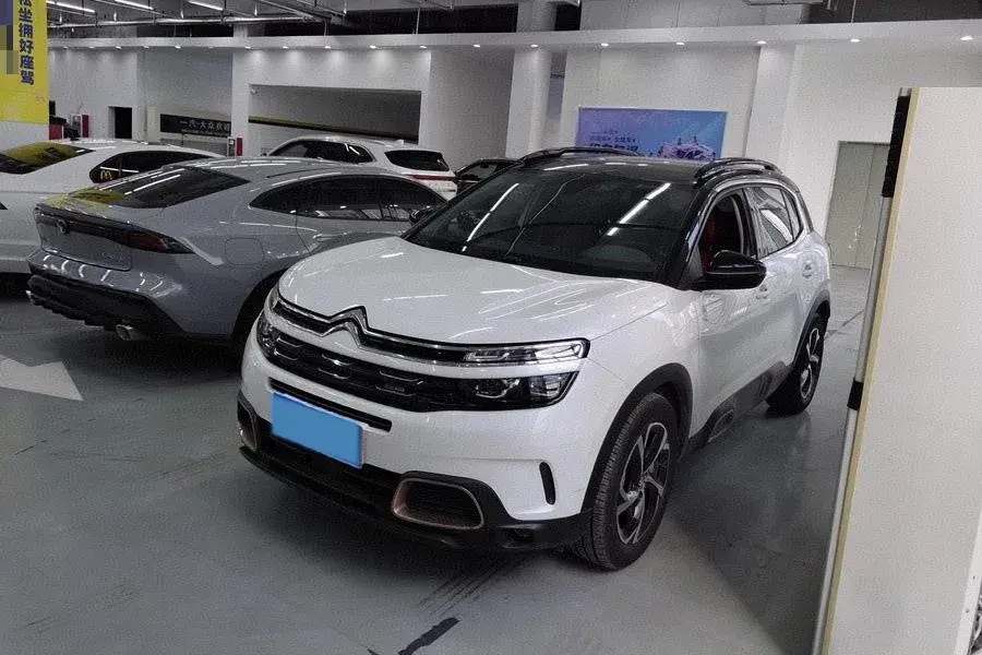 2020 CITROEN C5 view 1