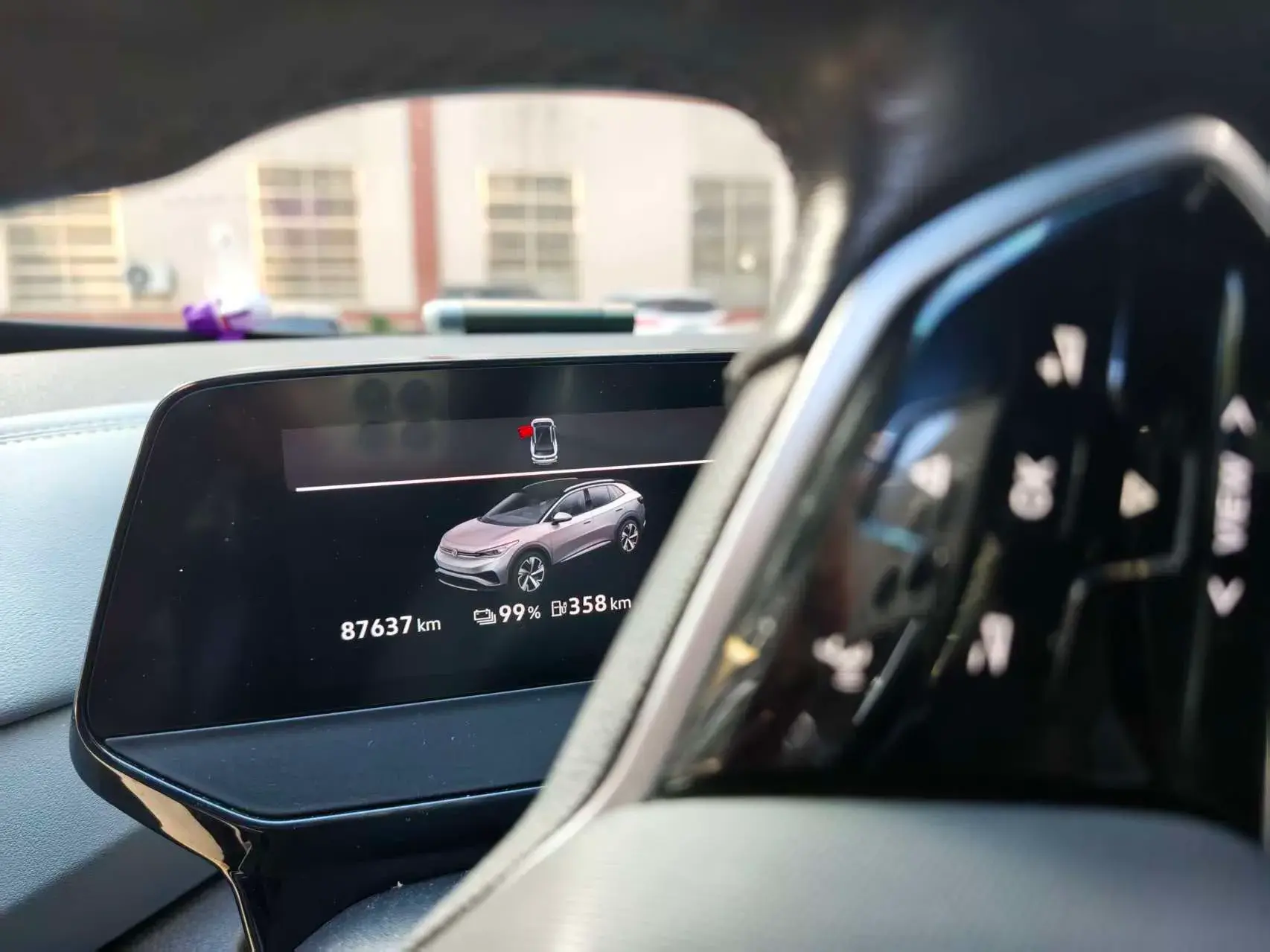 2022 VOLKSWAGEN ID.4 thumbnail 4