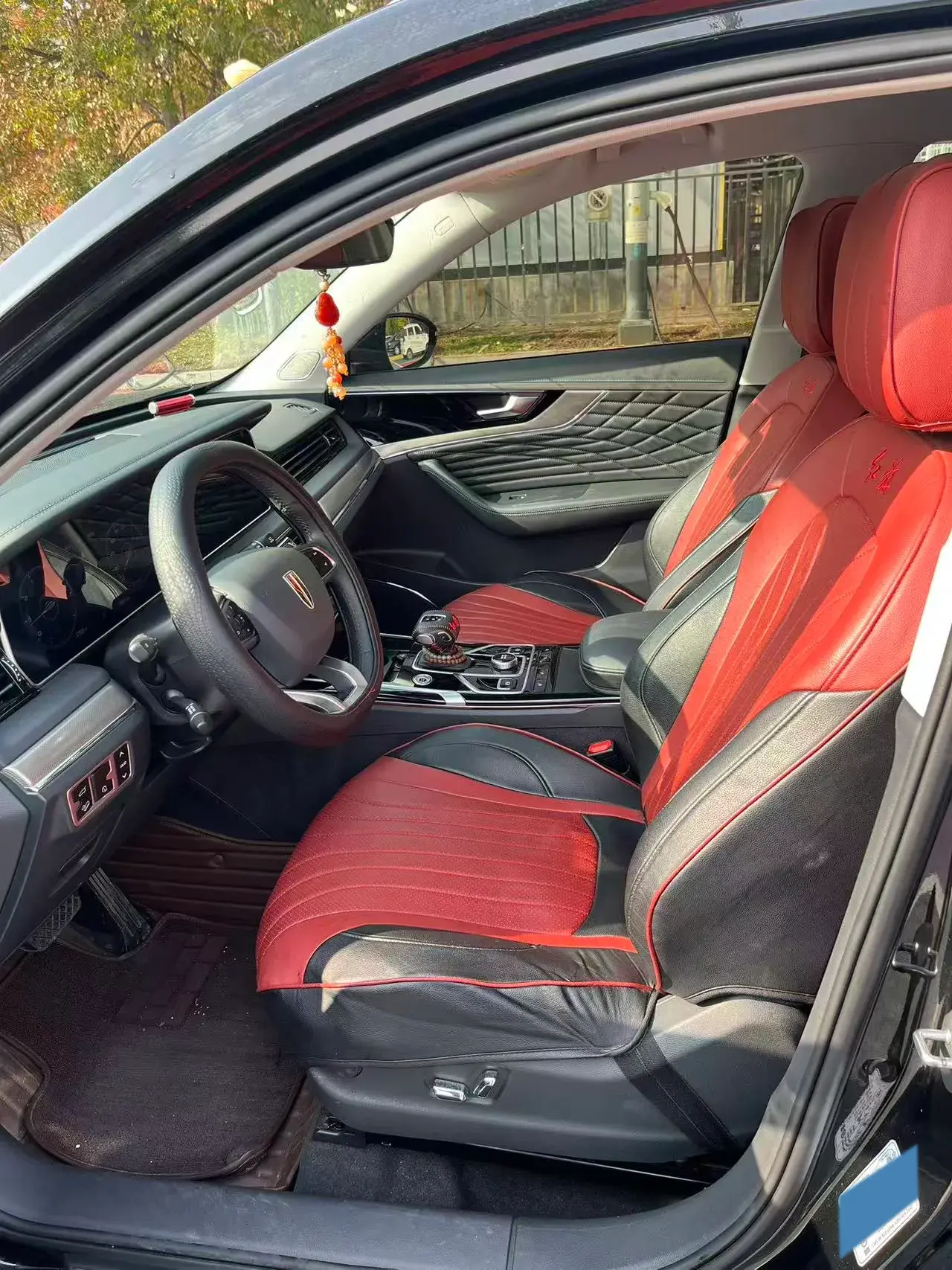 2022 HONGQI HS5 thumbnail 3