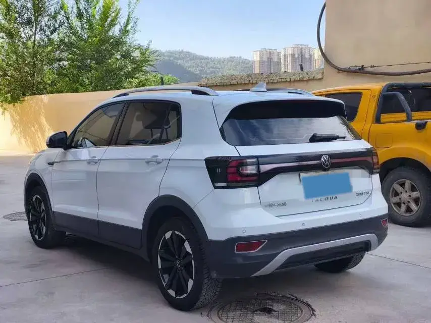 2021 VOLKSWAGEN TACQUA thumbnail 4