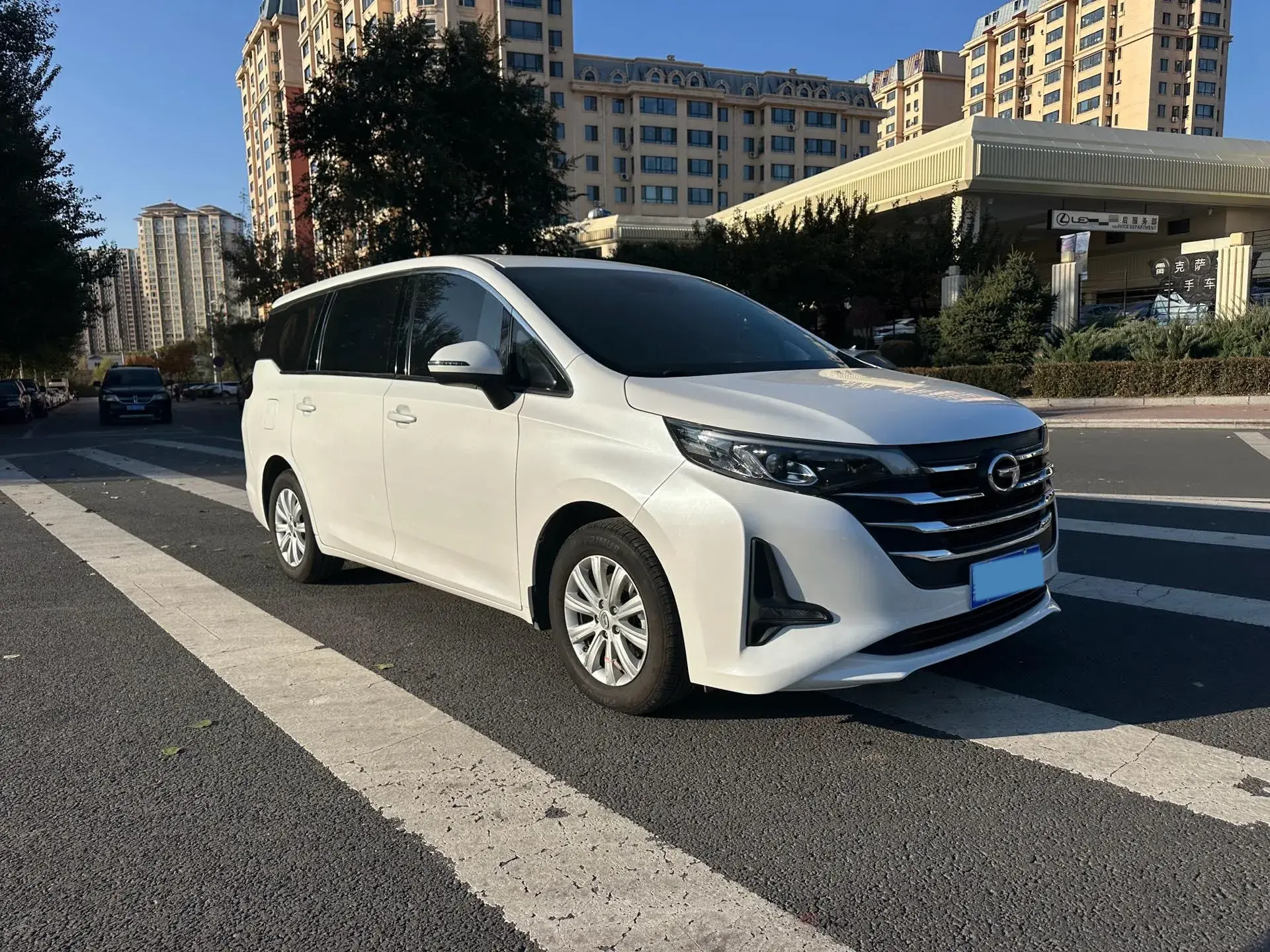 2021 GAC TRUMPCHI thumbnail 3