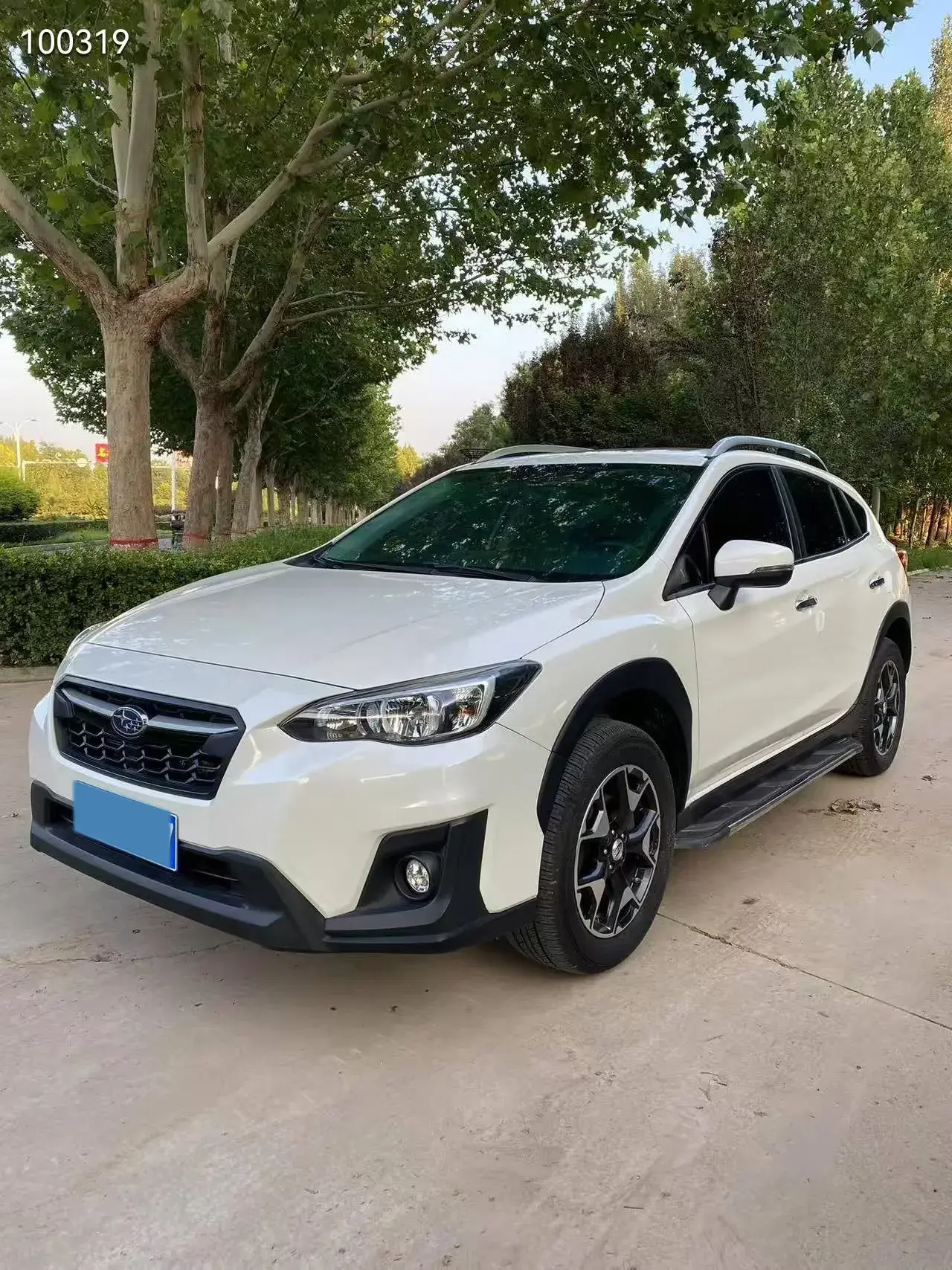 2018 SUBARU XV view 1
