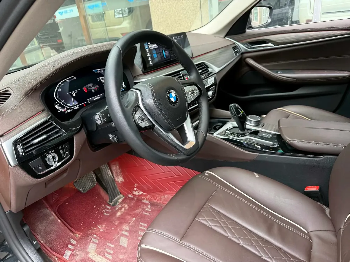 2020 BMW 5 Series 2.0T 184HP L4 8AT PHEV 17.7KWH,autocango,china used car exporter,china ev exporter,chinese used car exporter,chinese used ev exporter