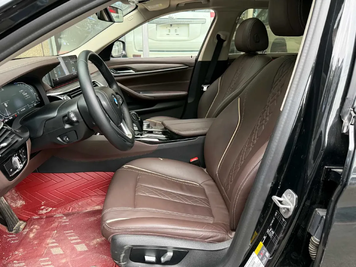 2020 BMW 5 Series 2.0T 184HP L4 8AT PHEV 17.7KWH,autocango,china used car exporter,china ev exporter,chinese used car exporter,chinese used ev exporter